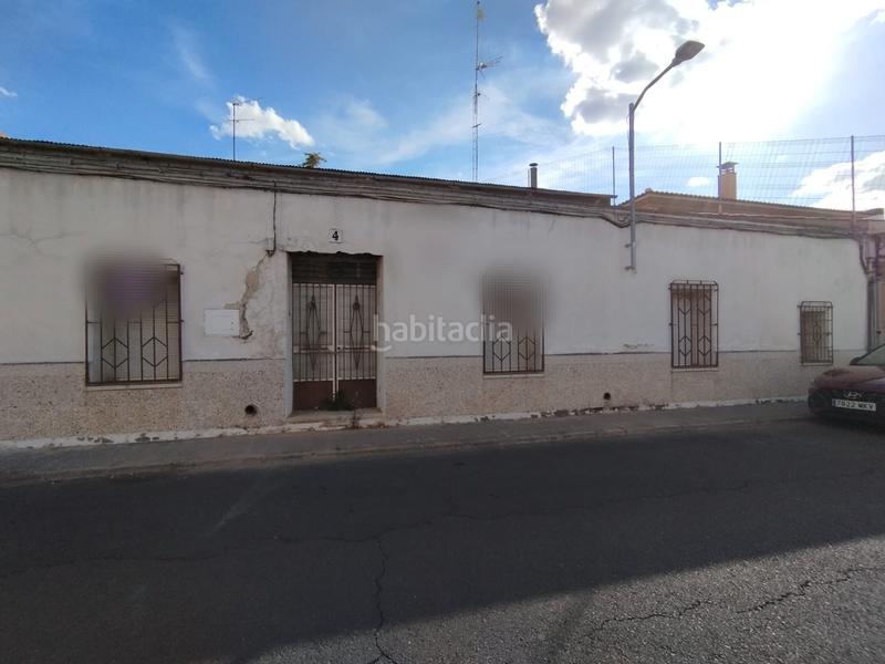 Foto a0ec24fe-03a5-464d-91ad-6199df37f252. Casa adossada a Tomelloso