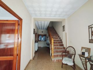 Casa  Calle garcía pavón. ¡oportunidad única! dos viviendas en una, listas para entrar a v