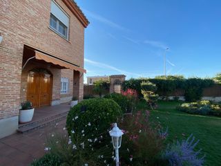 Casa  Calle eduardo núñez. Casa de lujo en valdepeñas - oportunidad única