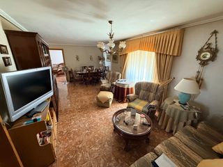 Casa a Calle Villarrobledo