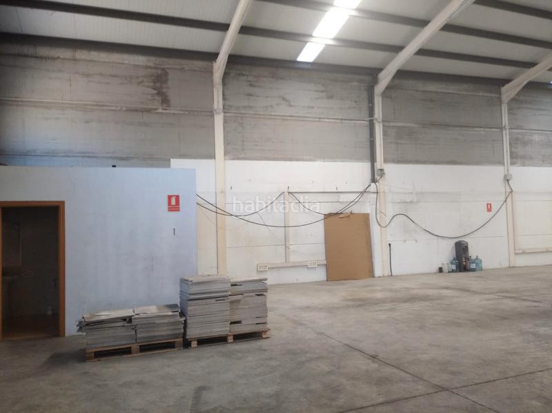 Foto 20b85399-1f99-4f33-8897-b452f59a4741. Industrial building in Tomelloso