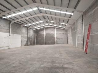 Industrial building  Calle valle de alcudia