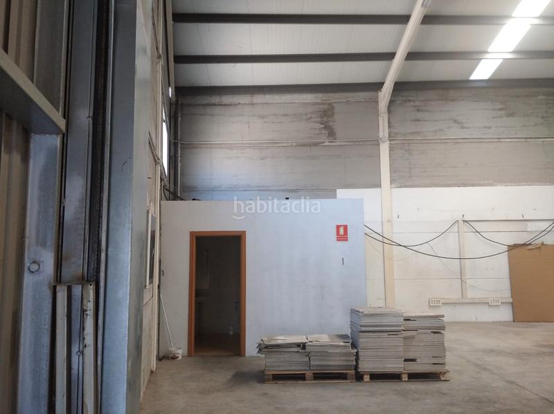 Foto 8df802e0-392c-4740-a847-373151f77417. Nau industrial a Tomelloso