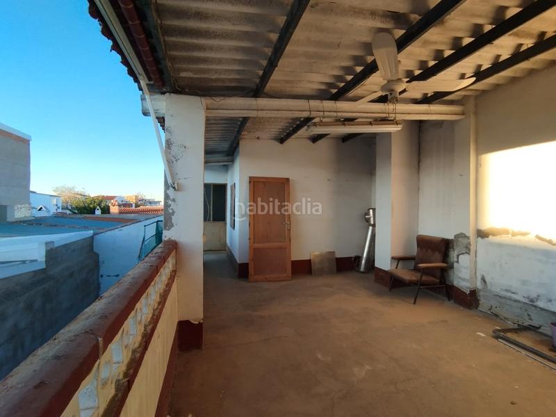 Foto 8f84d17b-64af-4b8d-9abb-a2a7d490febd. Casa aparellada a Tomelloso