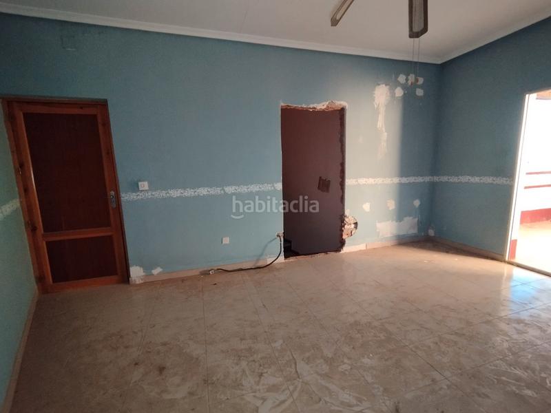 Foto 9b8b1cf2-d733-4dc5-b581-2286ec2685bf. Casa aparellada a Tomelloso