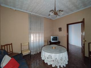 Casa aparellada  Calle rodrguez marn