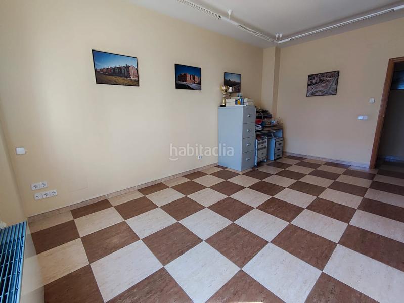 Foto 3061d983-5e43-47da-af15-918bb0f6f10c. Capannone industriale con riscaldamento in Tomelloso