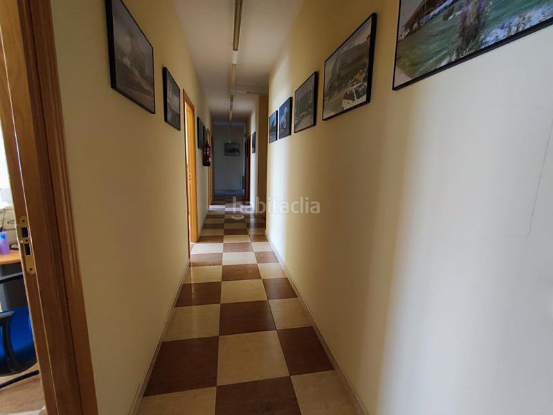 Foto 40fff28b-7384-4e04-876a-c7934a4c4b49. Capannone industriale con riscaldamento in Tomelloso