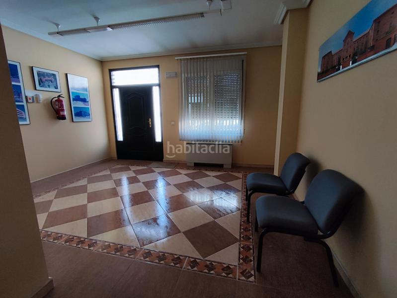 Foto 5a0853bd-ddbd-411f-8c40-43373dd67988. Capannone industriale con riscaldamento in Tomelloso