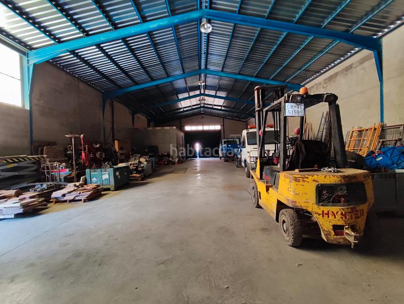 Foto 920e397b-1ff5-43cd-a21b-ead7f4b30057. Capannone industriale con riscaldamento in Tomelloso