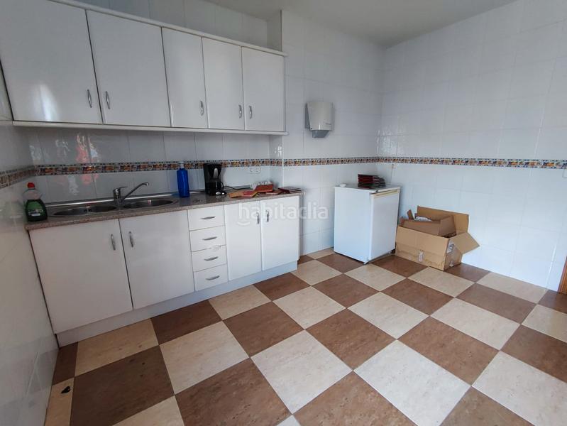 Foto ca58b7bd-3073-4829-a184-5ee17ad39185. Capannone industriale con riscaldamento in Tomelloso