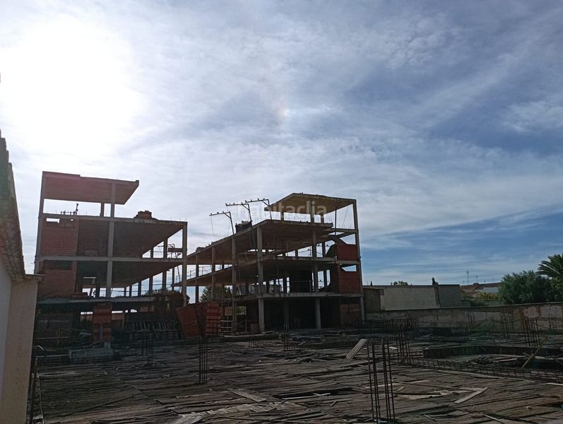 Foto c342ff5c-4180-4e8a-ab15-e44f9d10bb6d. Edificio in Argamasilla de Alba