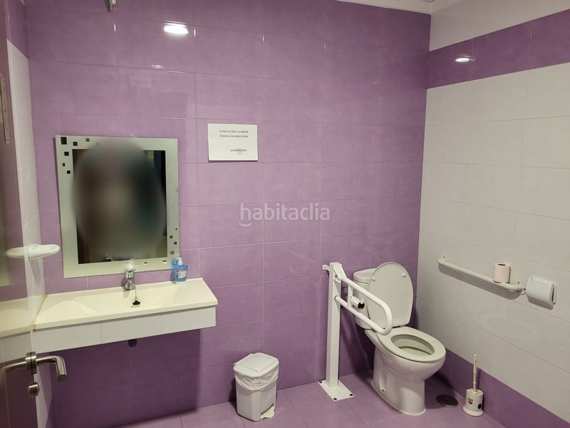 Foto 65754947-a8fa-4864-b9d2-fe713bd2fbe6. Local comercial a Tomelloso