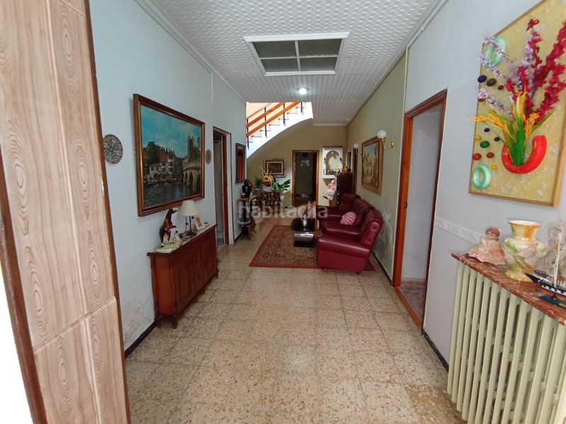 Foto 4196507b-9f36-4860-a697-48b616577a3e. Casa pareada en Tomelloso