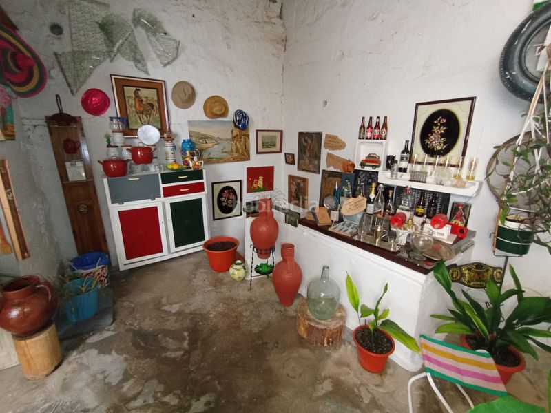 Foto f8bacca7-b2c6-425e-83c2-349b489b4425. Casa pareada en Tomelloso
