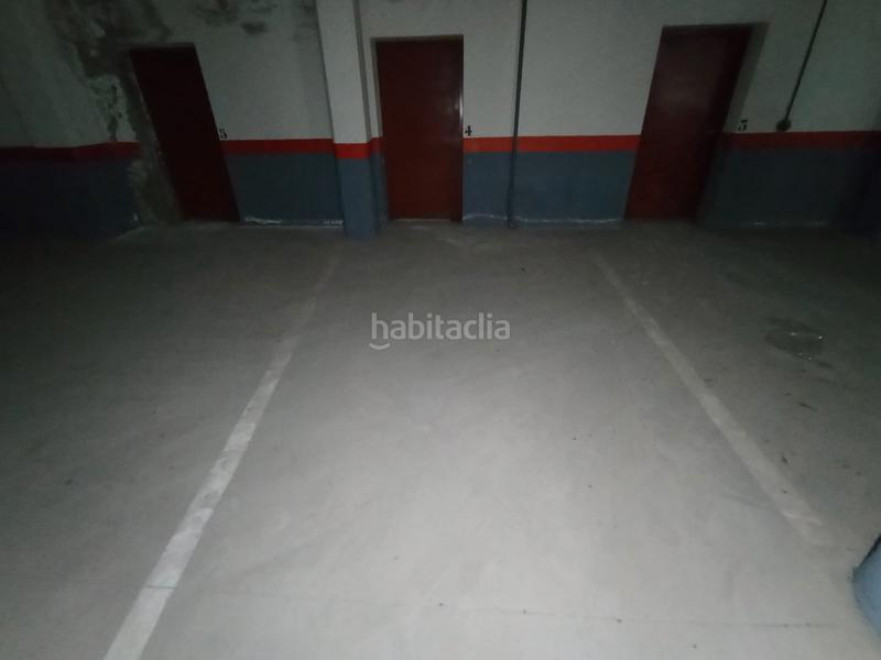 Foto 20f84b8e-b90b-472a-a651-68028e72470c. Parking coche en Tomelloso