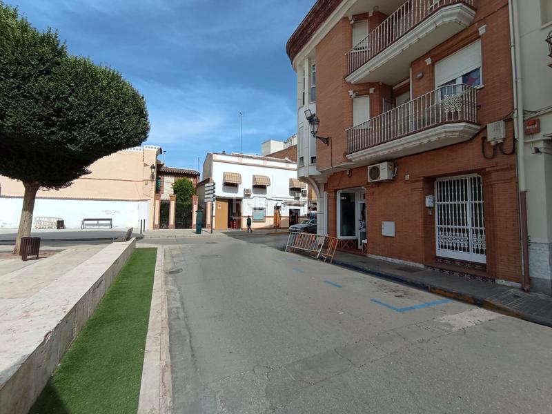 Foto 689db0fa-4ba2-4694-be1f-7b1d28a37761. Parking coche en Tomelloso