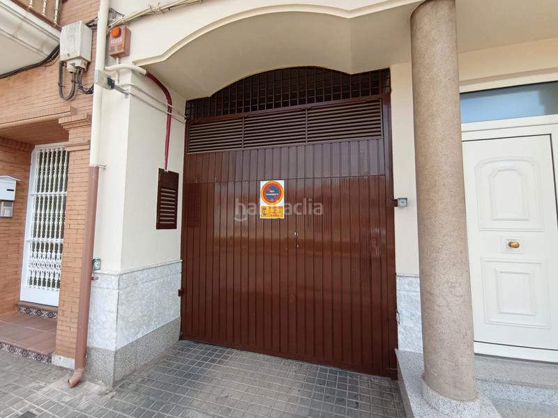 Foto 488caf83-e60f-4781-ba78-31b1603de933. Parking voiture dans Tomelloso