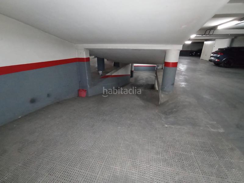 Foto a6ea5409-132b-4b32-b011-2bb74c3f715f. Parking voiture dans Tomelloso