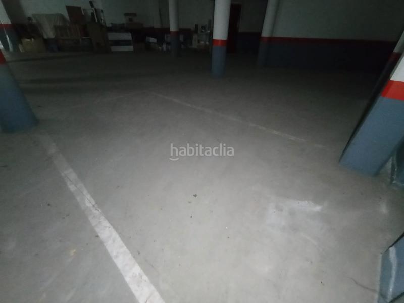 Foto e5dae4ae-789f-4d6a-8685-9744e4cbe793. Parking voiture dans Tomelloso