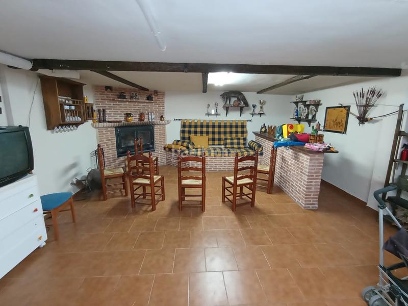 Foto 3d58760d-a2bd-480c-b619-2bc8d691252d. Semi detached house with heating parking in Tomelloso