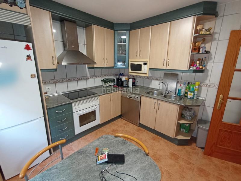 Foto 8963fe34-491e-4bb7-932f-38724ccc68e7. Semi detached house with heating parking in Tomelloso