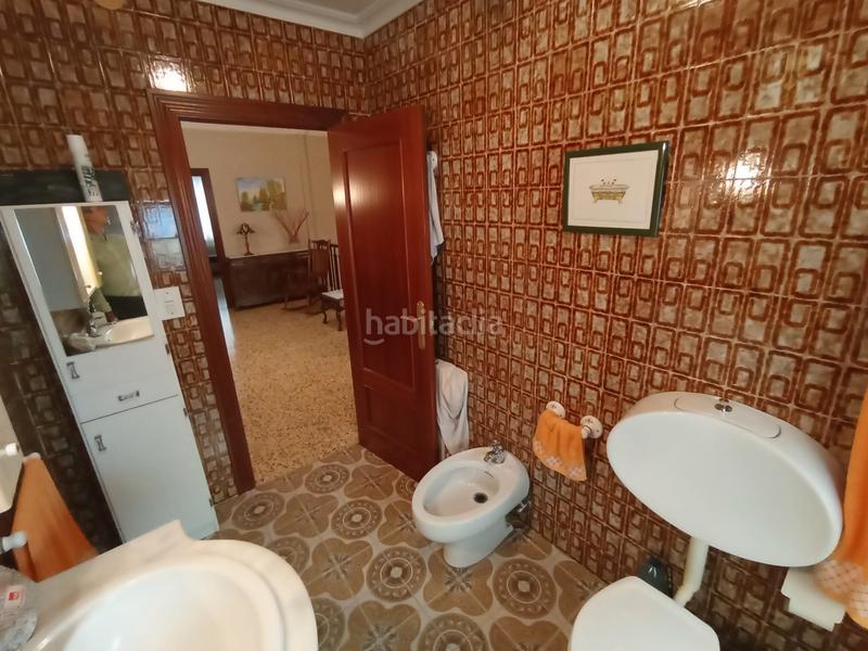 Foto bcc2f946-0b5a-43f7-9276-e3878e12934c. Casa pareada en Tomelloso