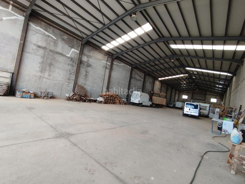 Foto 5c288e70-b2f9-44a4-86a7-d0d5fe5f7f90. Capannone industriale in Tomelloso