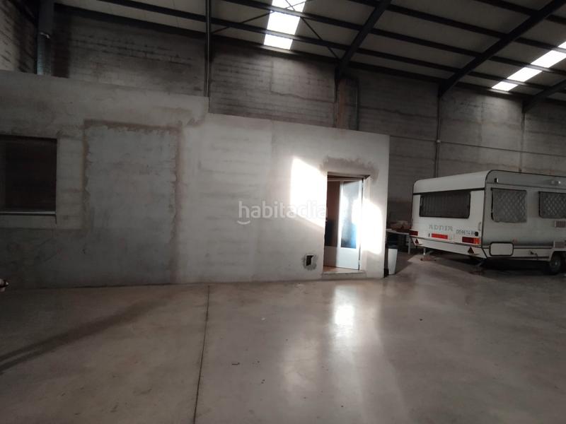 Foto 1440850b-163c-4bbd-b3b1-c2797c627895. Nau industrial a Tomelloso