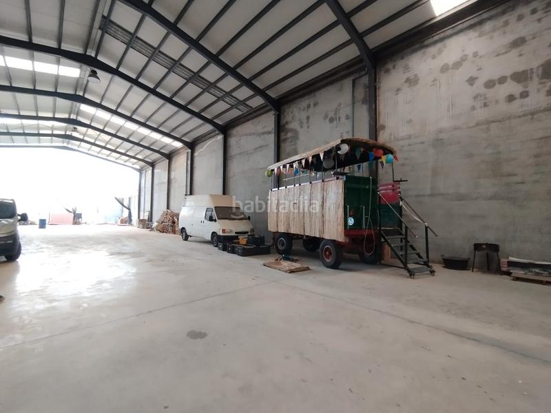 Foto ce4ac2e2-812d-4ce4-b343-9f3837f2b7f1. Nau industrial a Tomelloso