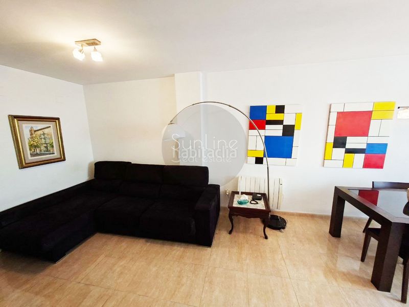 Foto 11c565c1-65d4-4fb2-b5c8-6ccba9a41f0c. Casa adossada amb aparcament a Aldaia