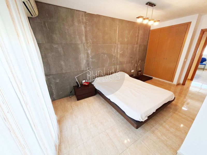 Foto 5e259603-7d16-4b38-984b-f8c4492f0dc4. Casa adossada amb aparcament a Aldaia