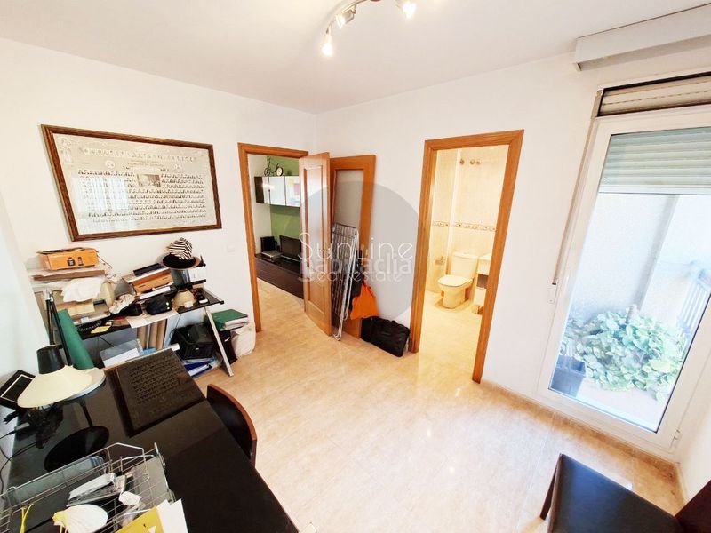 Foto 749421ee-5882-40b3-85a6-55c447e3dc53. Casa adossada amb aparcament a Aldaia