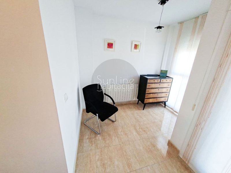 Foto e6ec9378-d5c1-4e3f-812a-2fa3b7c9fb58. Casa adossada amb aparcament a Aldaia