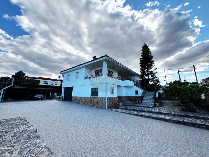 Foto 8333ae54-7a97-4acf-829c-0f4e656aab81. Chalet venta de impresionante villa de 9 dormitorios en una zona prestigiosa. en Chiva