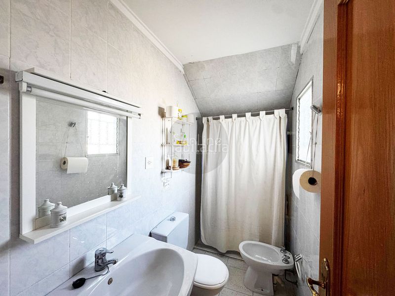 Foto a0d1b04a-c807-4ec4-a161-19ac332fdff4. Chalet venta de impresionante villa de 9 dormitorios en una zona prestigiosa. en Chiva