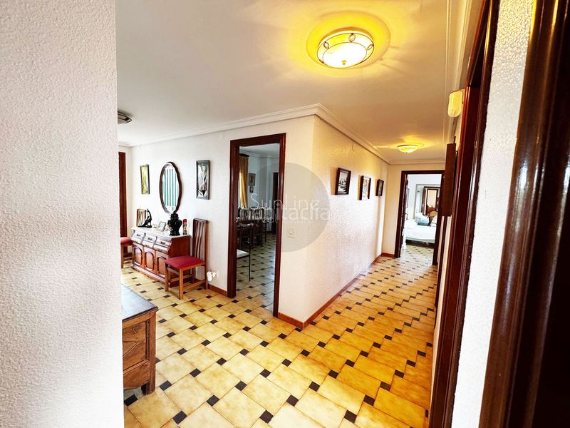 Foto e4d568e1-975c-4082-8409-21b66b4ad3fd. Chalet venta de impresionante villa de 9 dormitorios en una zona prestigiosa. en Chiva