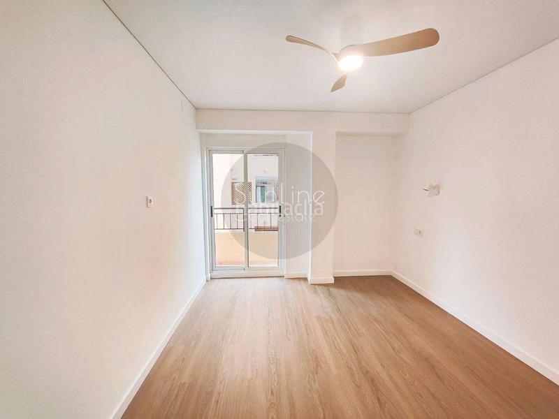 Foto c1adf0ec-b7ca-4be5-8352-57f767126695. Flat with heating in Beniparrell