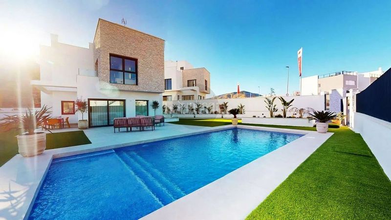 Foto 070cc722-388c-4bef-b4ee-be4e9ffeb351. Casa se venden exclusivas villas modernas de clase premium en Finestrat