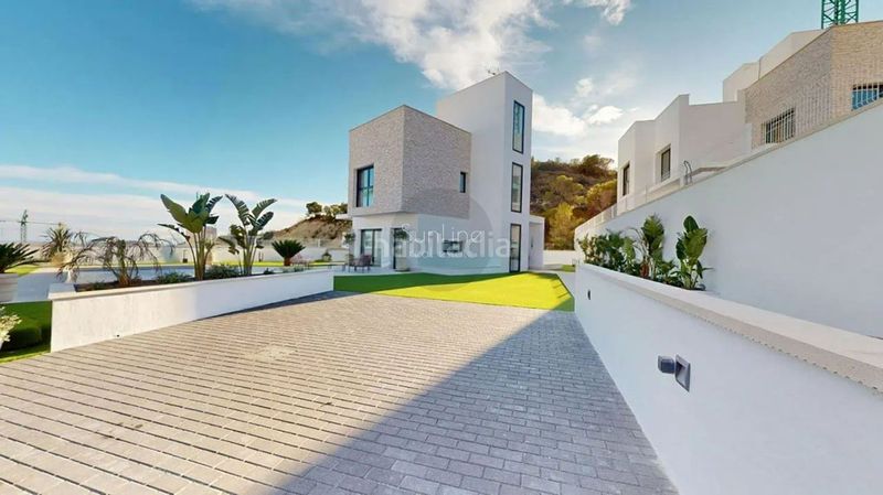 Foto 9a467ed0-9c5a-4fc6-9421-23e11619078c. Casa se venden exclusivas villas modernas de clase premium en Finestrat