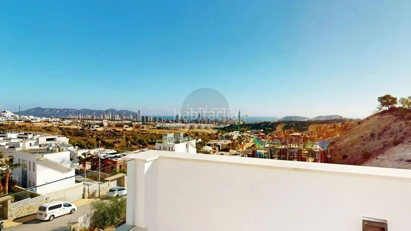 Foto a10cf62d-b840-4f6e-a3c8-c4507f0854d2. Casa se venden exclusivas villas modernas de clase premium en Finestrat