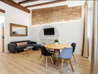 Location Duplex  Carrer de maldonado. Dúplex elegante con terraza privada en el centro de valencia