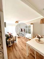 Etagenwohnung  Carrer de santa tereseta. Se vende un bonito piso amueblado en una ubicaci�n muy demandada