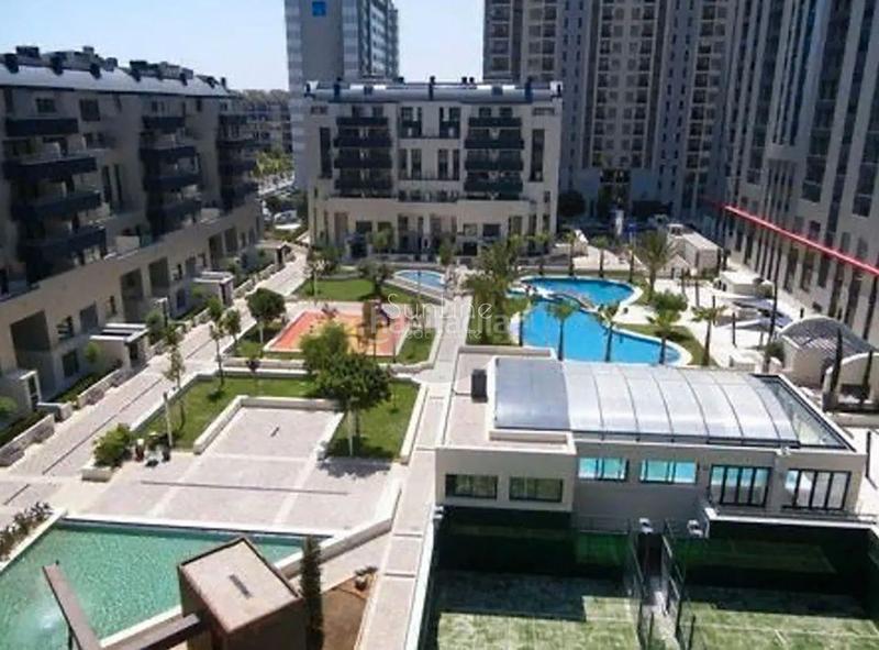 Foto f2e9f1c5-9f47-420d-9974-e1b6bb5f68f4. Location appartement avec chauffage parking piscine dans Valencia