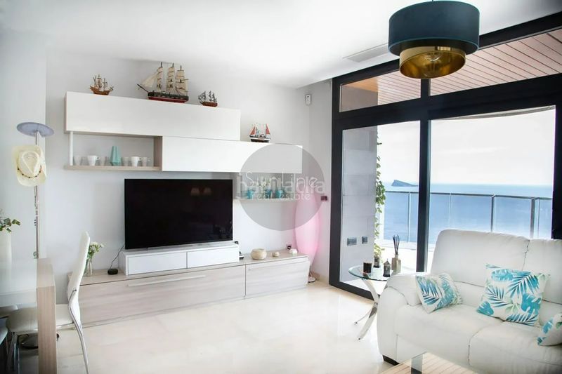 Foto 5a7f1629-6e34-4bd9-9972-1dc2143ca5ab. Pis amb aparcament piscina a Playa Poniente Benidorm