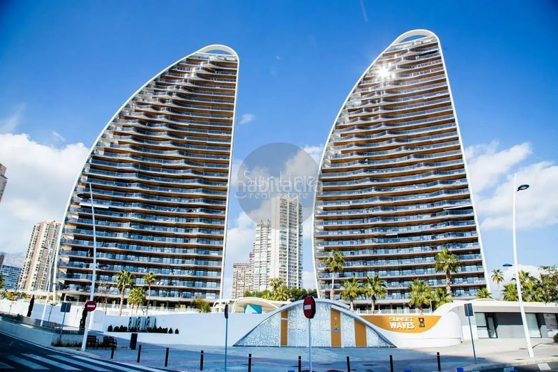 Foto 82639769-7174-45cf-b80b-bf69a11f0ae1. Pis amb aparcament piscina a Playa Poniente Benidorm