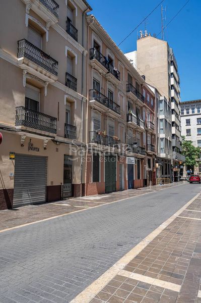Foto 25a35815-4bfc-4245-b2c1-e43770e54b83. Pis a La Roqueta Valencia