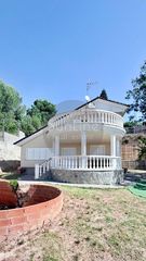 Casa  Carrer illes columbretes. Venta de acogedora villa independiente con terrazas y jardín rod
