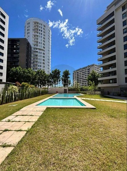 Foto 0d00ccf4-946a-4c7b-bd58-f08e0c262d22. Pis amb piscina a La Punta Valencia