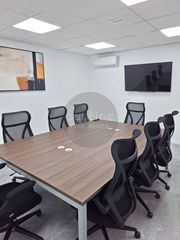 Miete Büro  Carrer de correus. Alquiler de oficinas con estilo, sala de conferencias y todas la